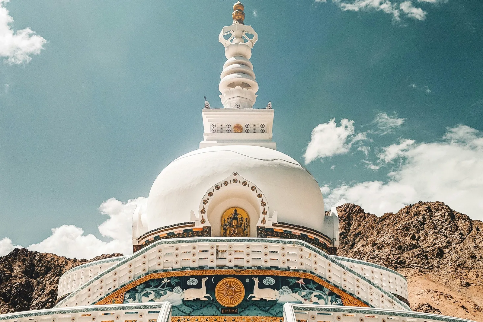 Shanti Stupa, Leh