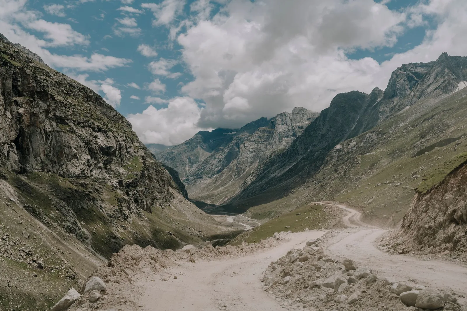 Manali to Spiti Bike Expedition | Royal Enfield Circuit